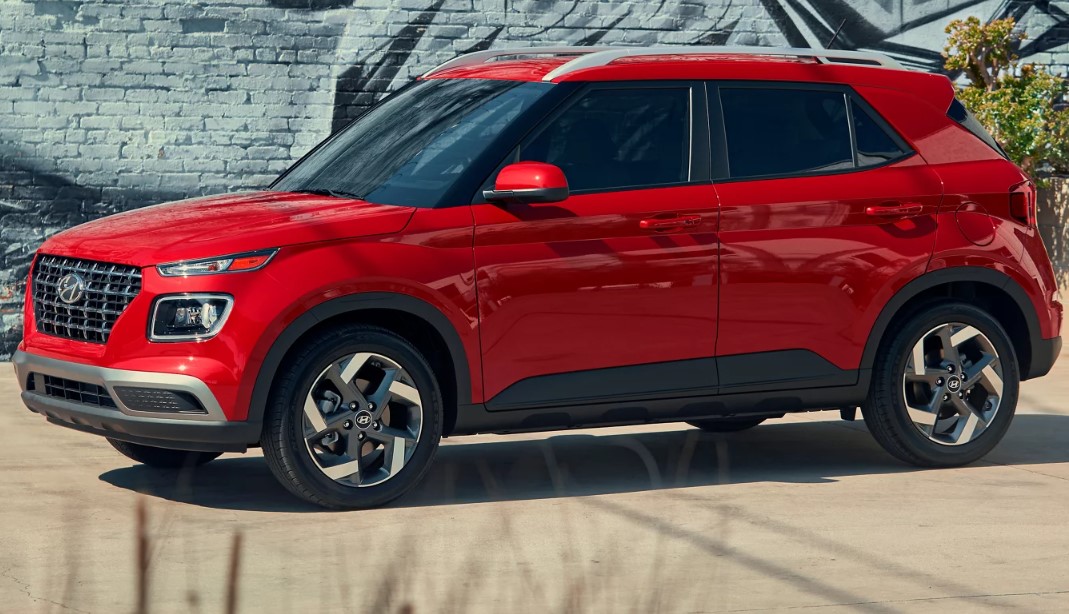 Is the 2025 Hyundai Venue the Best Budget SUV for Kansas City Commuters?