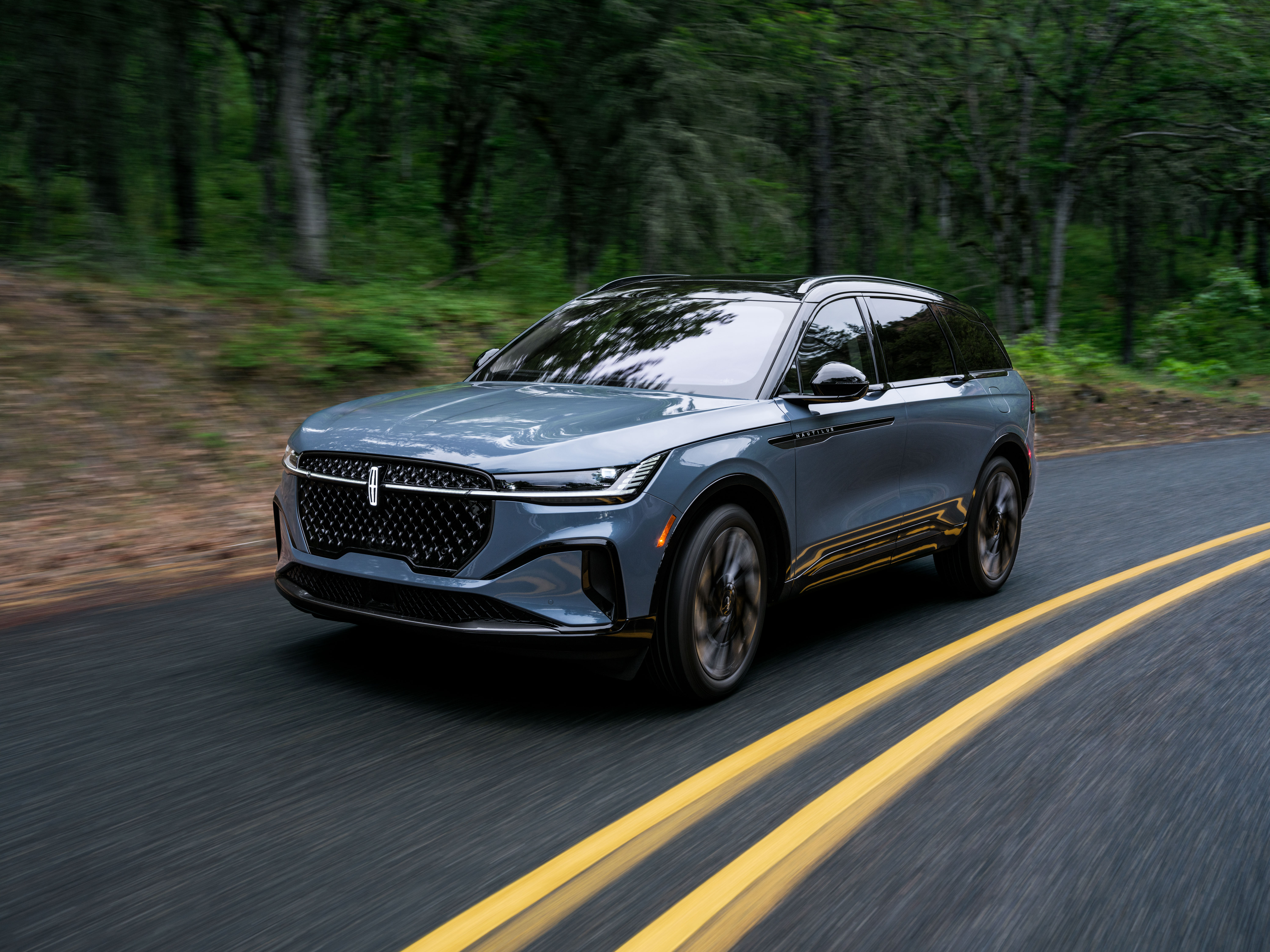 Whatâ€&trade;s New for the 2026 Lincoln Nautilus? Key Updates Compared to 2025