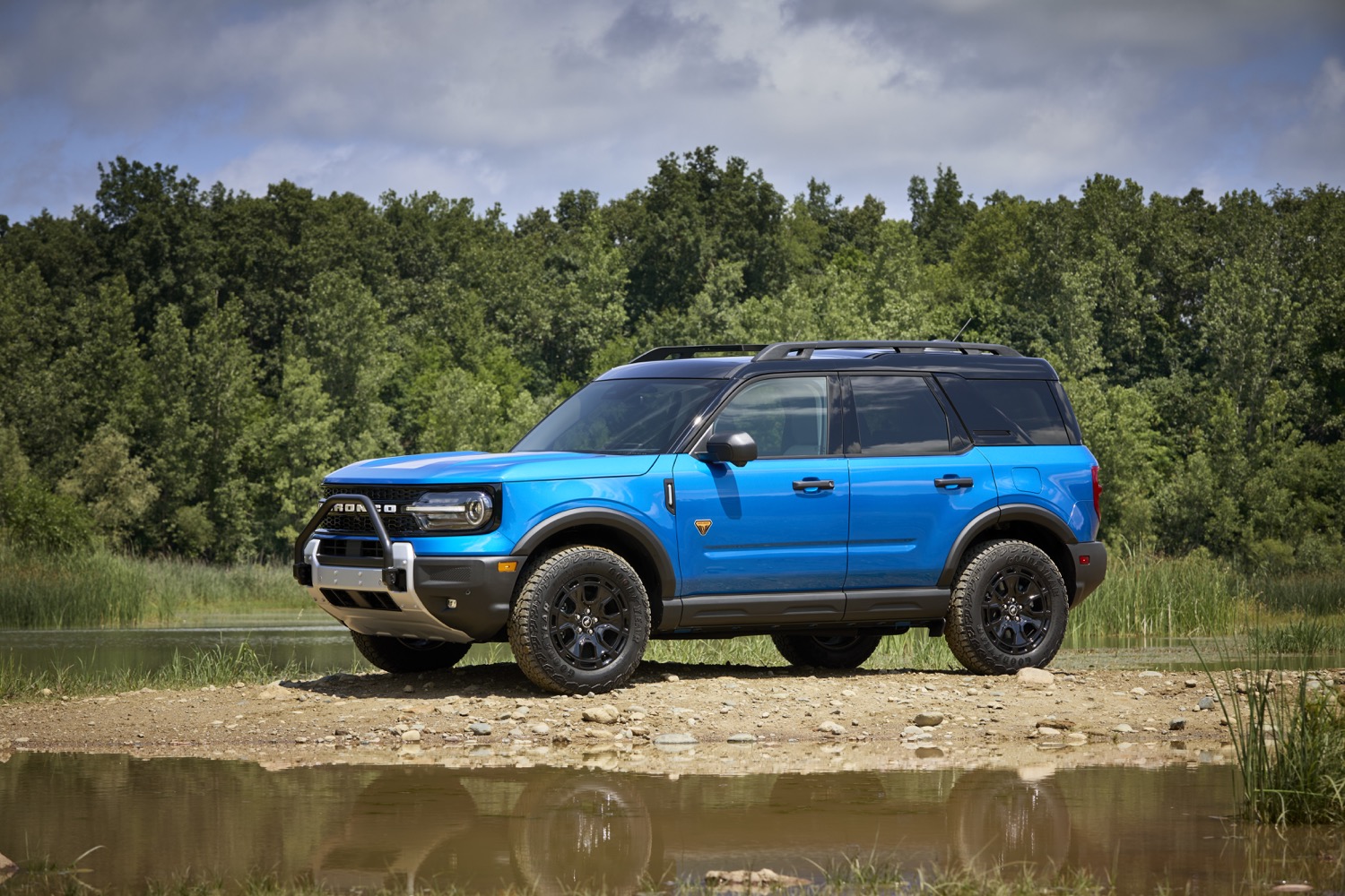 Ford Bronco Sport vs. Jeep Compass: Which SUV Is More Reliable?