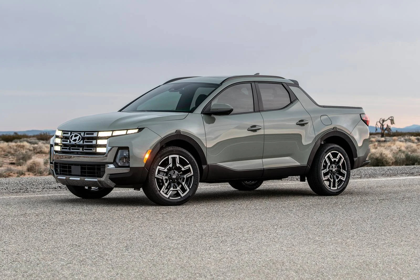 What Should First-Time Truck Buyers Know About the 2026 Hyundai Santa Cruz?