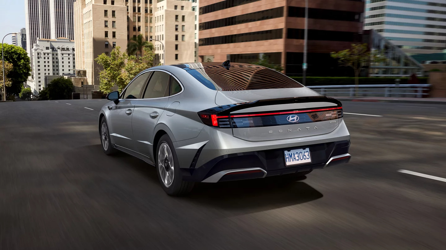 Hyundai Sonata Hybrid vs. Gas: Which Sedan Makes More Sense for Nashville Commuters?