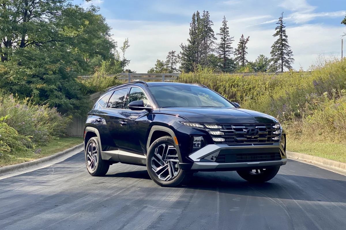 2026 Hyundai Tucson Gas or Hybrid: Which One Fits Your Driving Style Best?