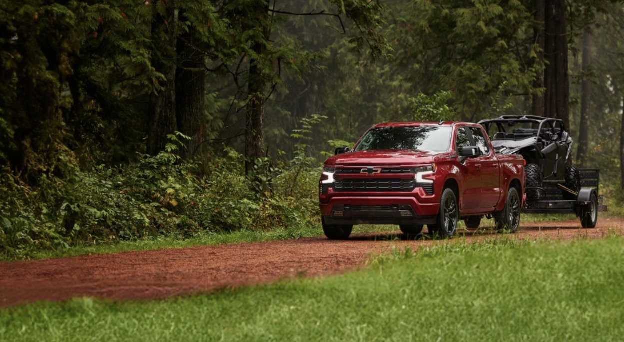 2026 Chevrolet Silverado 1500 Diesel vs Gas Engine Comparison Waukee Iowa